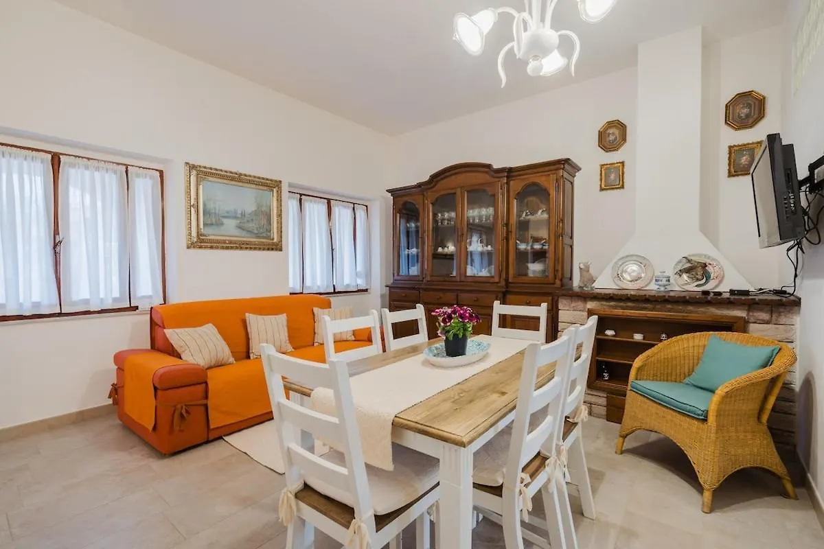Affittasardegna- Portico Delle Rose Apartment Castelsardo 0*,  Italy